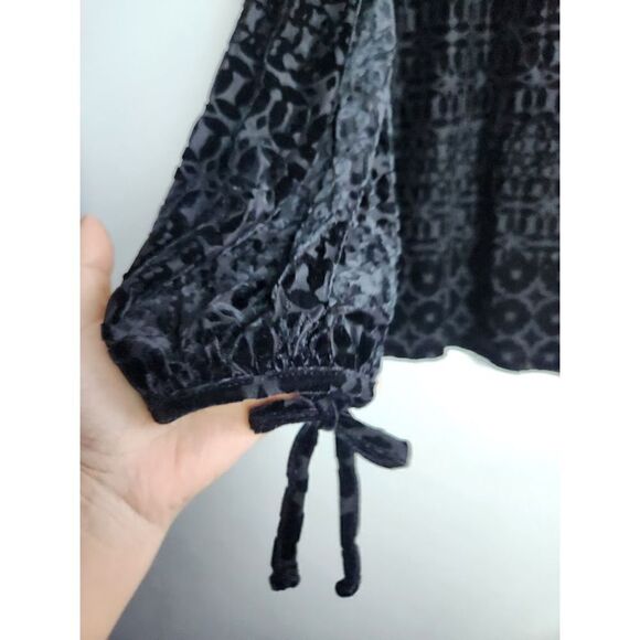 Talbots Women Black Geometric Print Velvet Squared Blouse size 2X - Picture 4 of 9